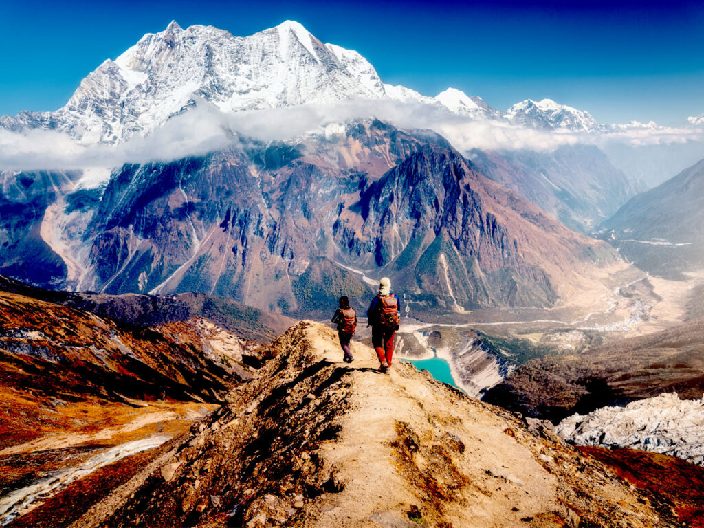 How to Cross the Larkya La Pass on the Manaslu Circuit Trek Without Fear